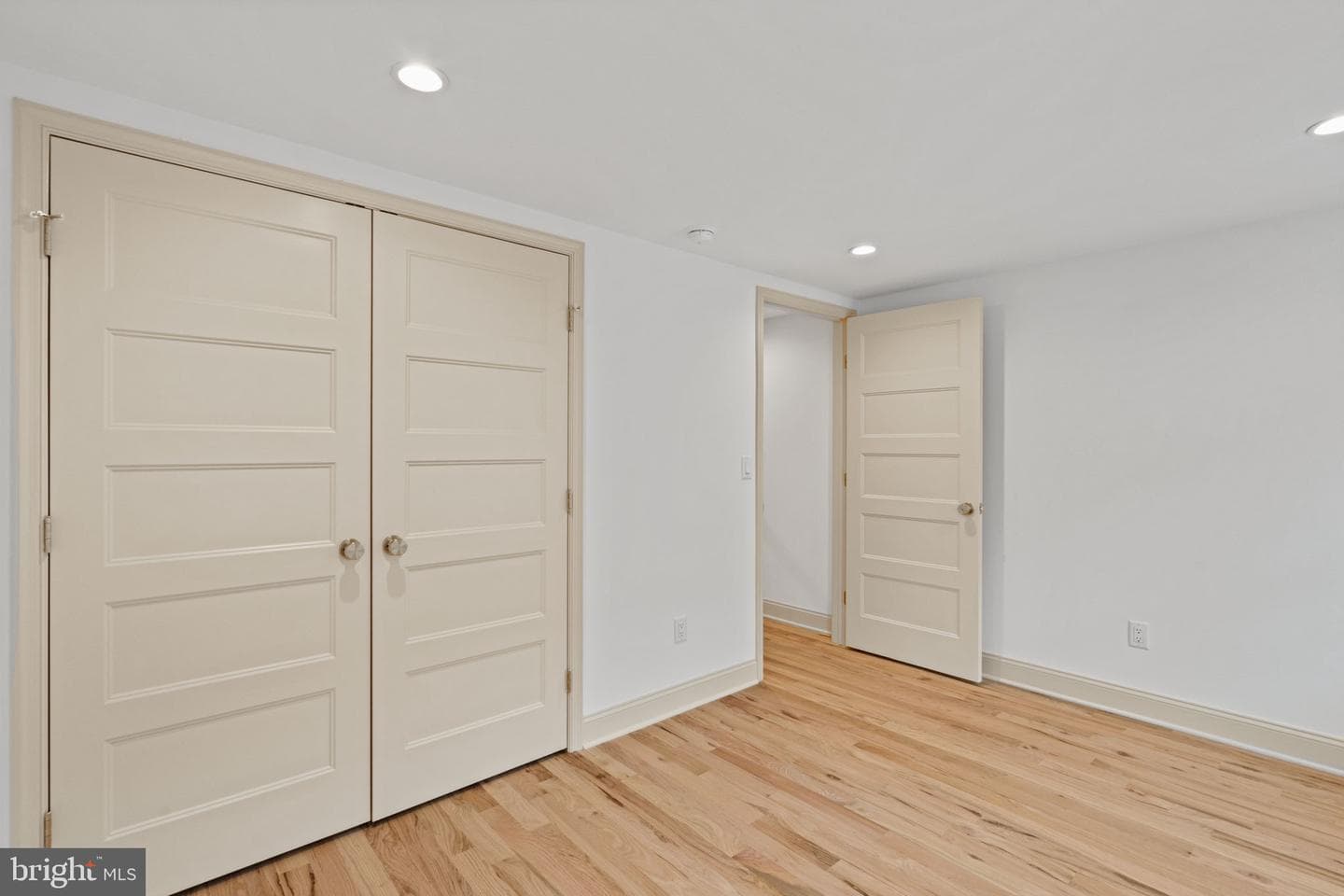 739 Earp Street photo 21