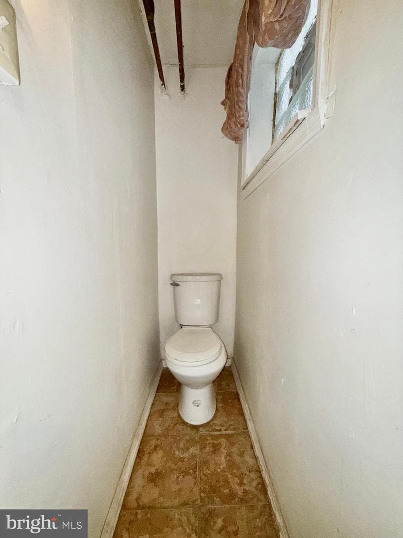5461 Diamond Street photo 18