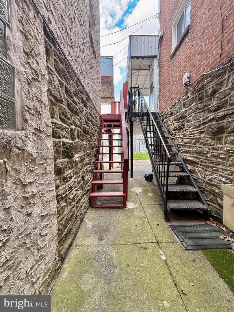 5461 Diamond Street photo 19