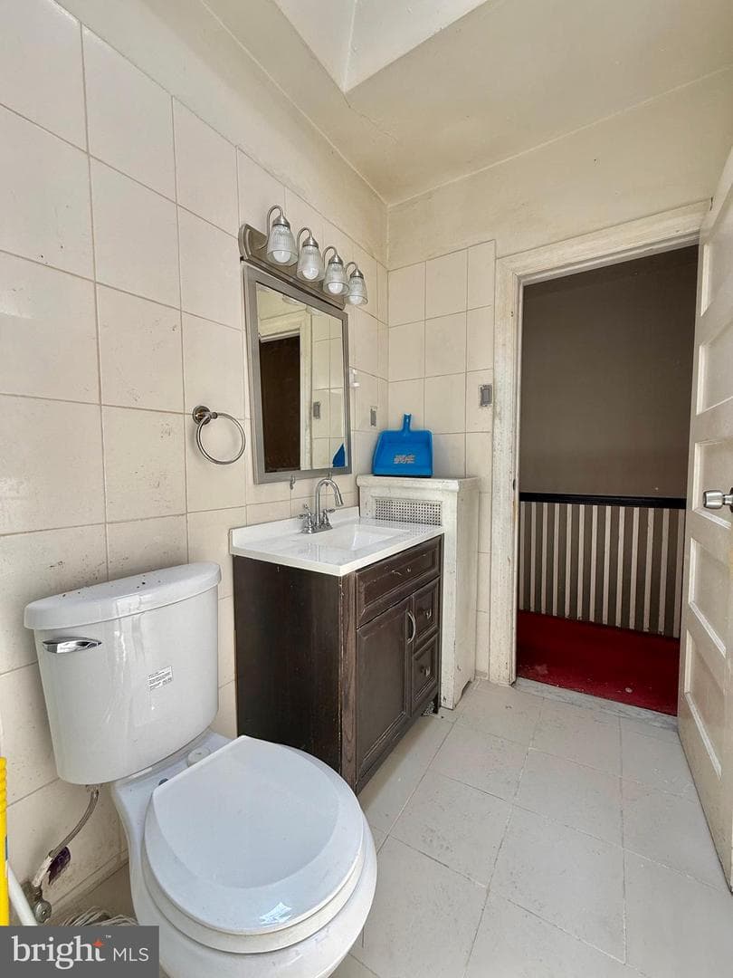 5461 Diamond Street photo 39