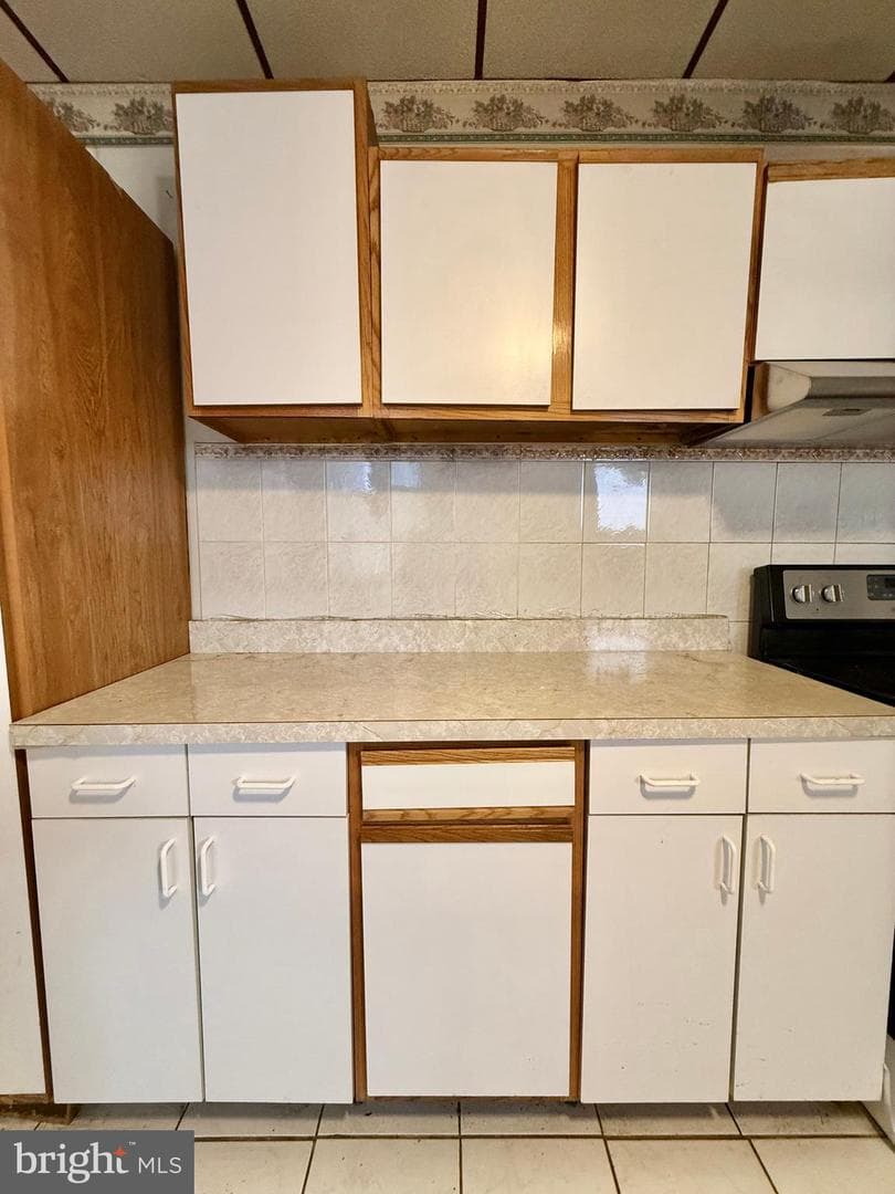5461 Diamond Street photo 94