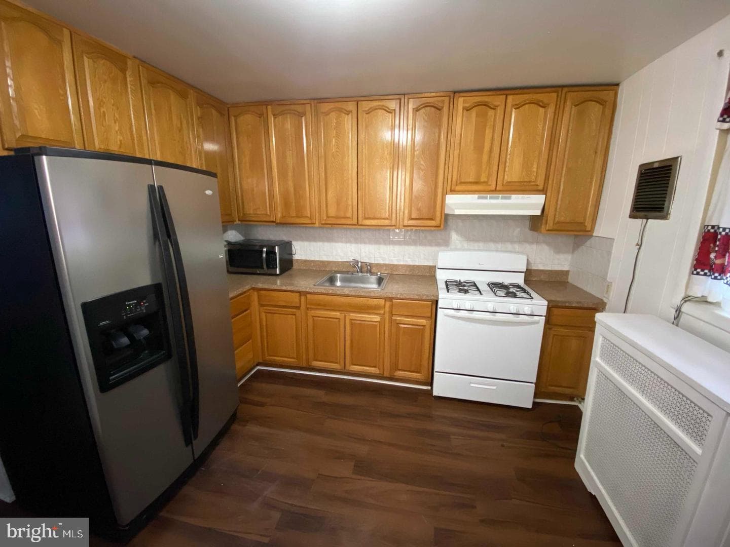 3027 Weikel Street photo 3