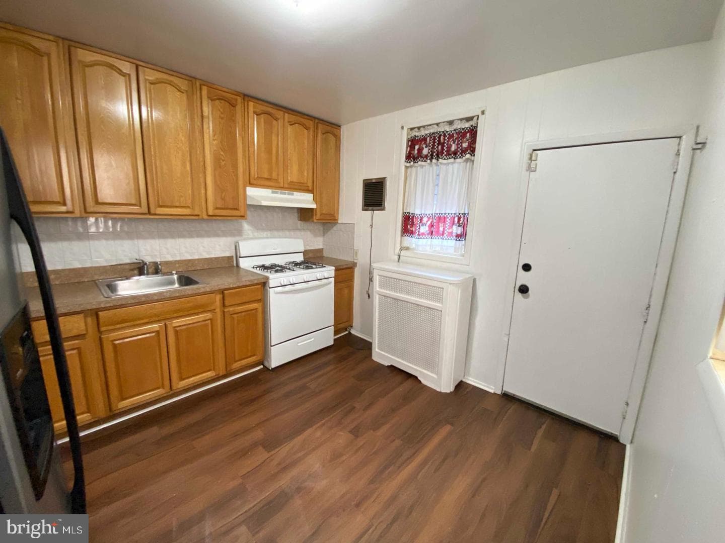 3027 Weikel Street photo 5