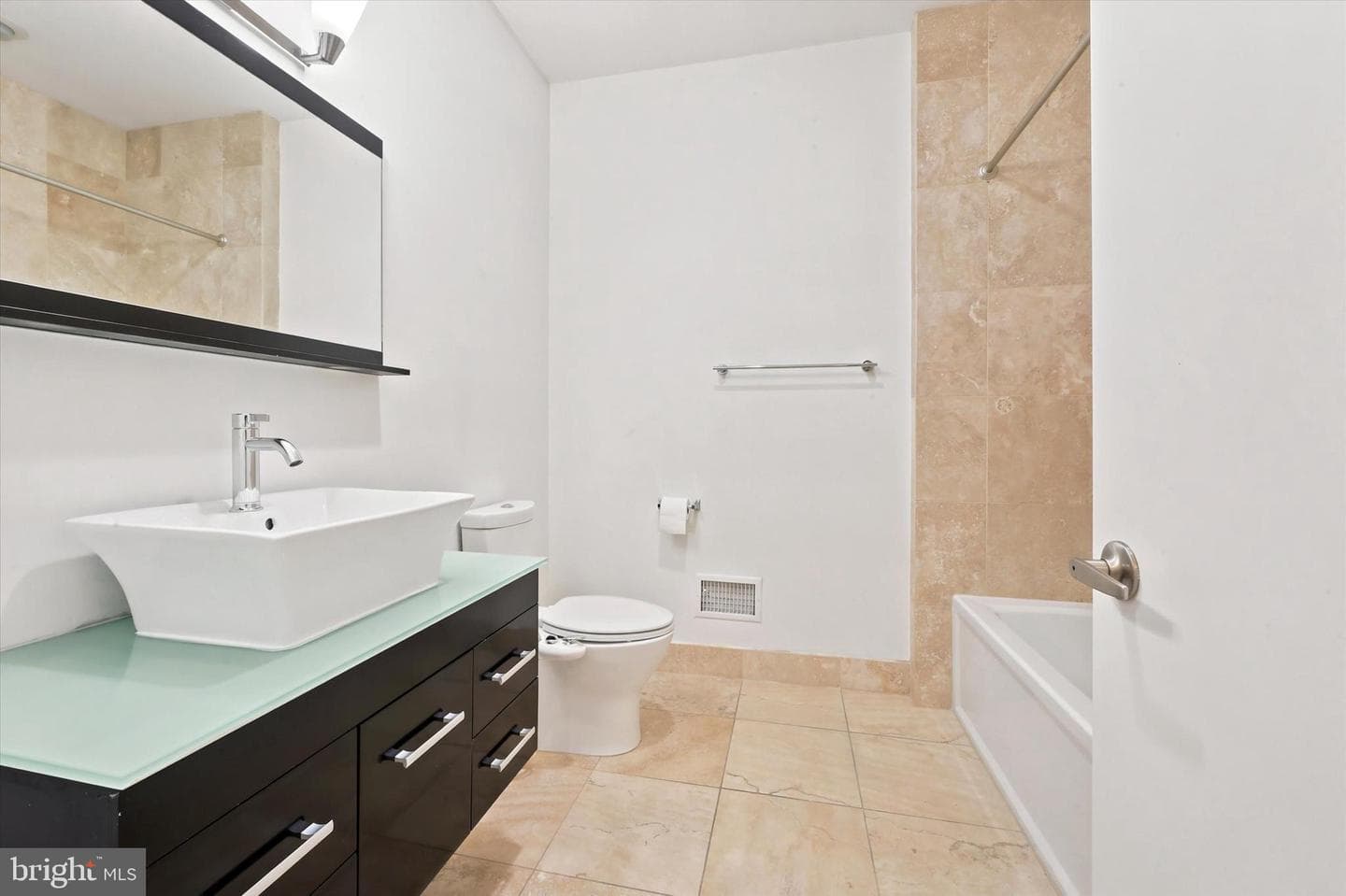 2544 Salmon Street photo 19