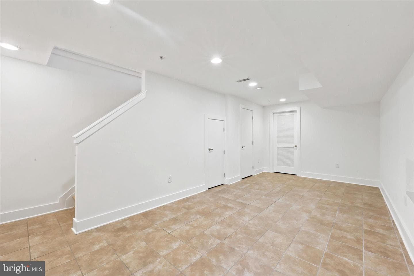 2544 Salmon Street photo 26