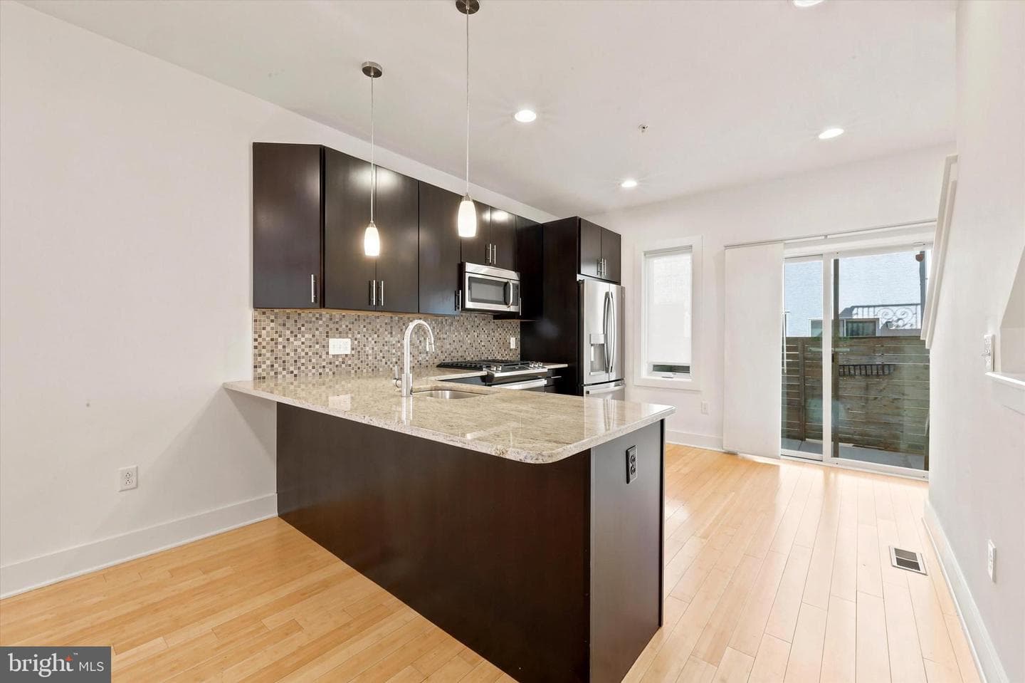 2544 Salmon Street photo 3