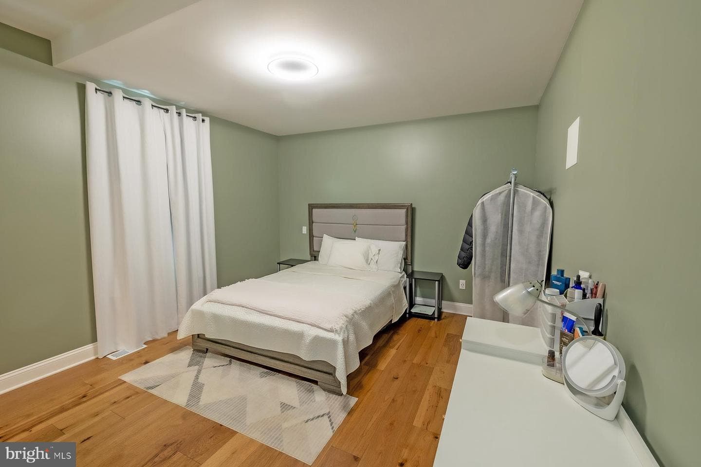 621-625 Gilham Street photo 32