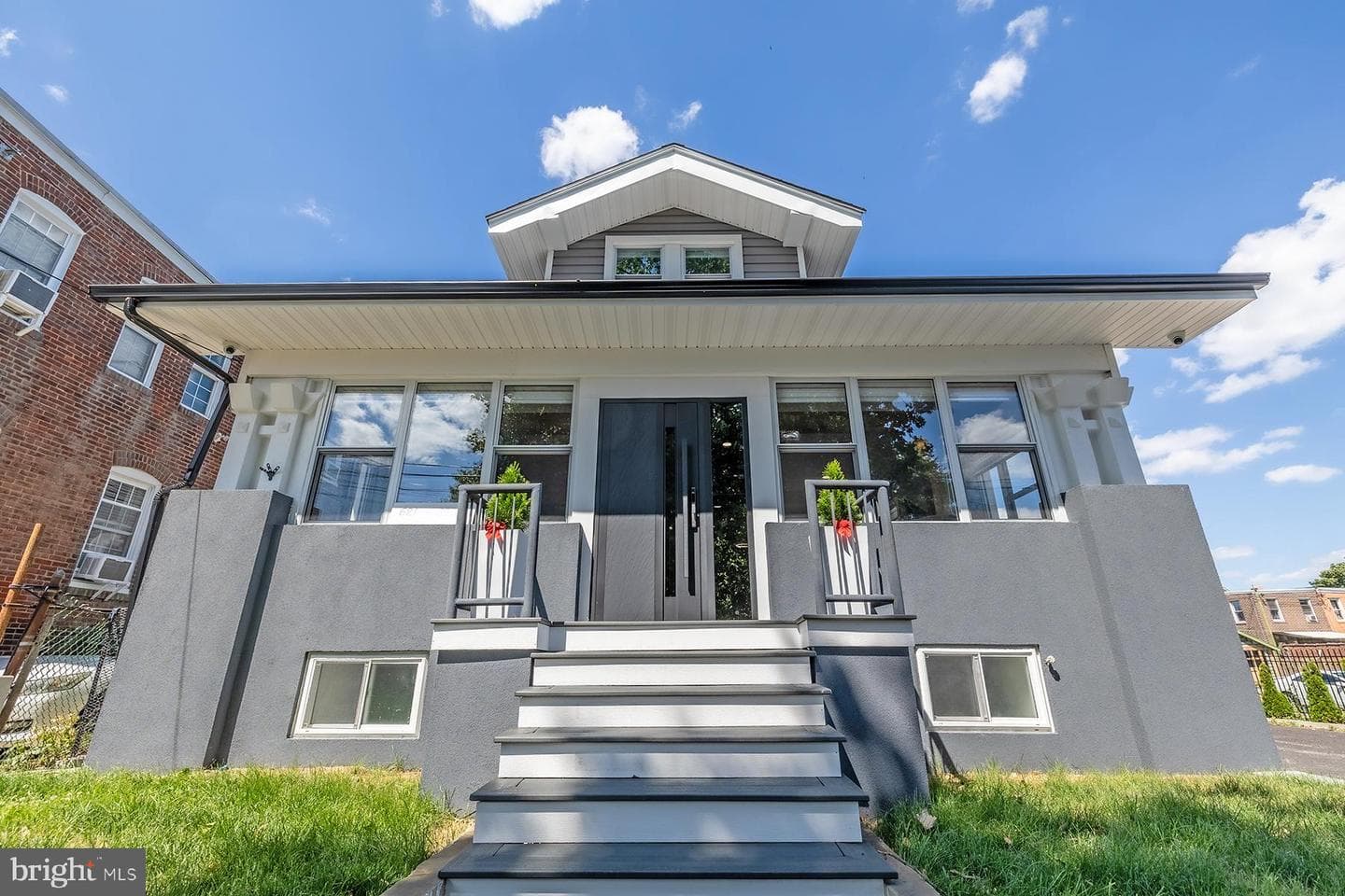 621-625 Gilham Street photo 4