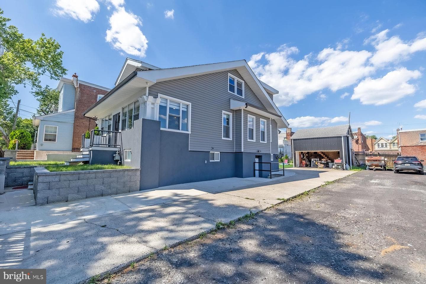 621-625 Gilham Street photo 6
