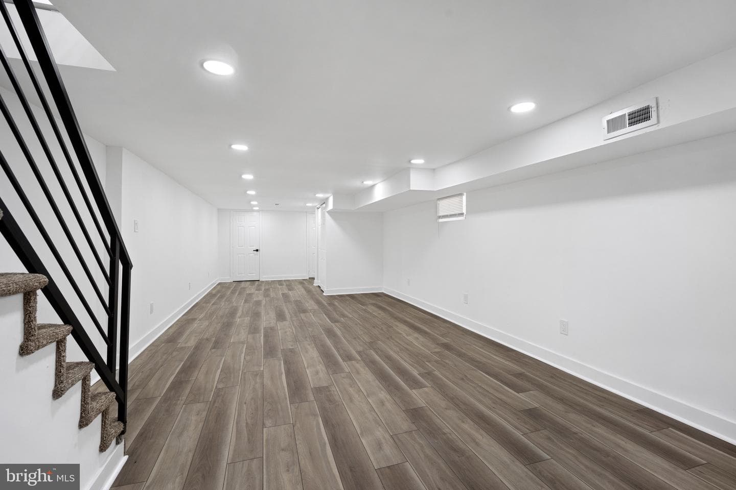 7100 N Broad Street photo 12