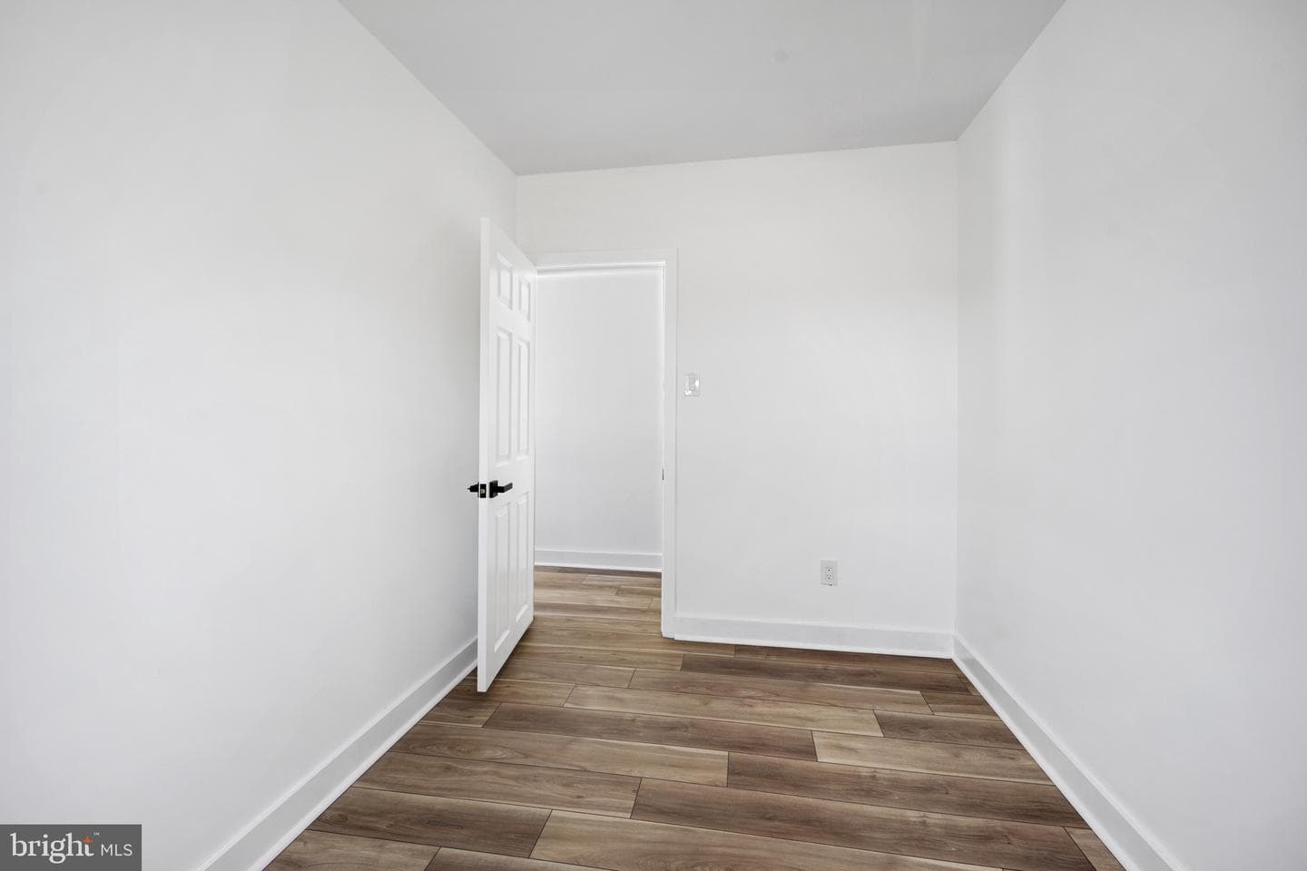 7100 N Broad Street photo 17