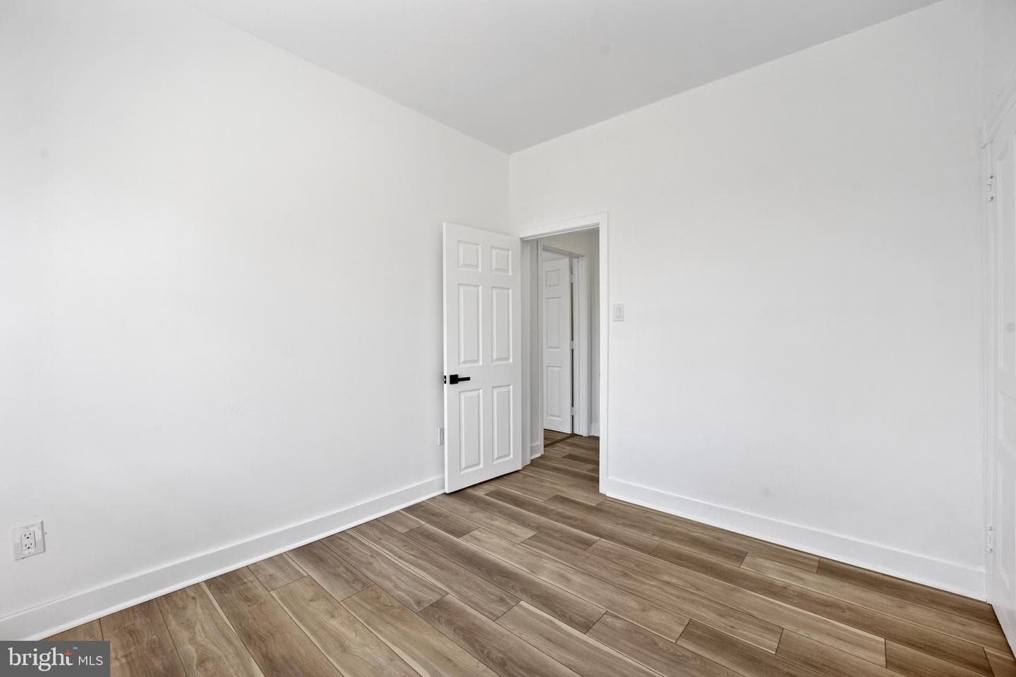 7100 N Broad Street photo 20