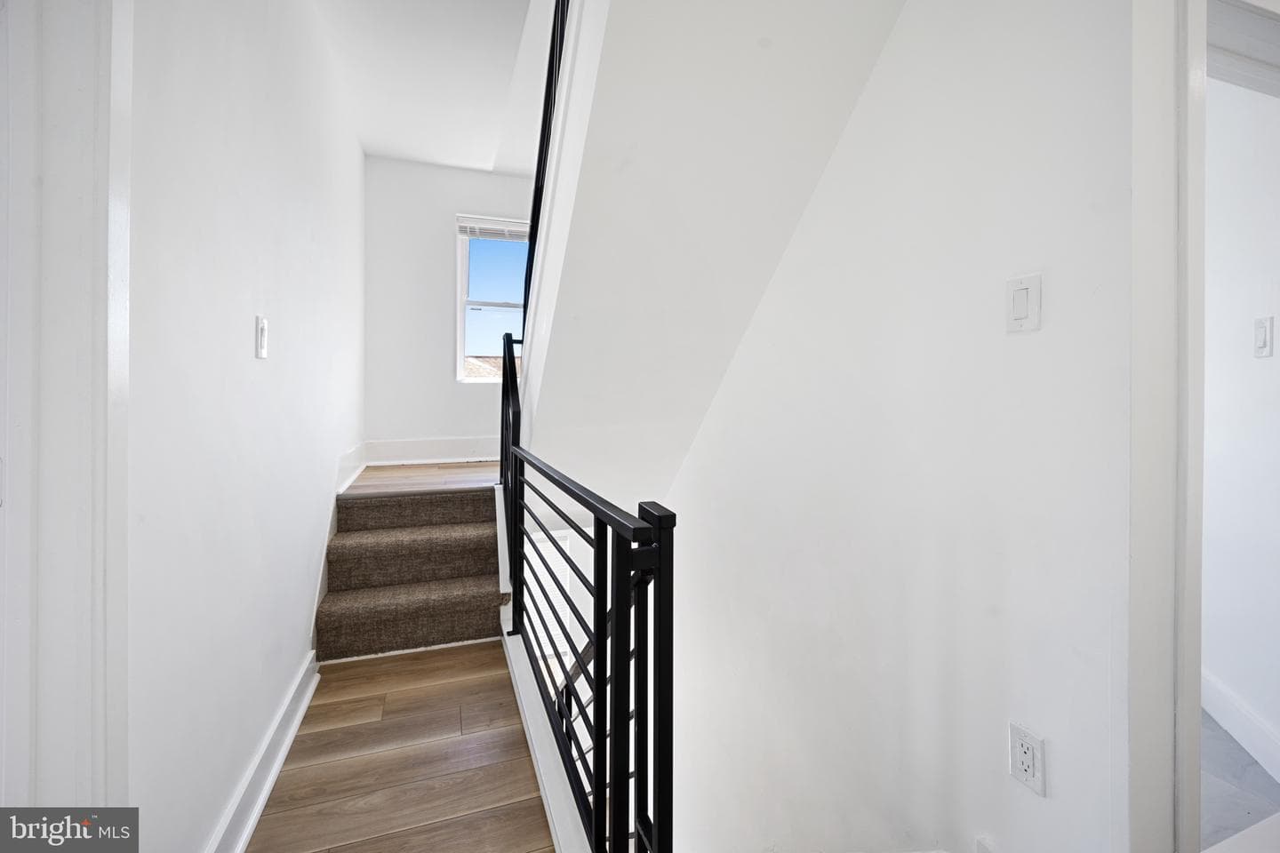 7100 N Broad Street photo 27