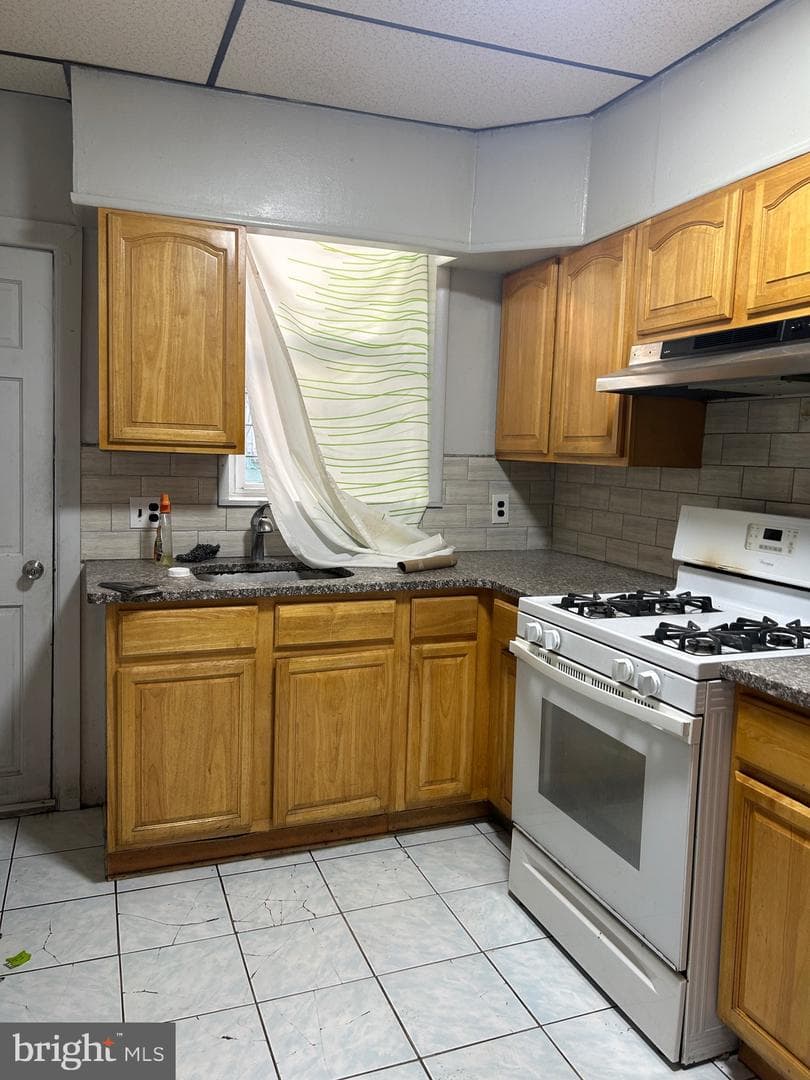 2429 S Lawrence Street photo 7