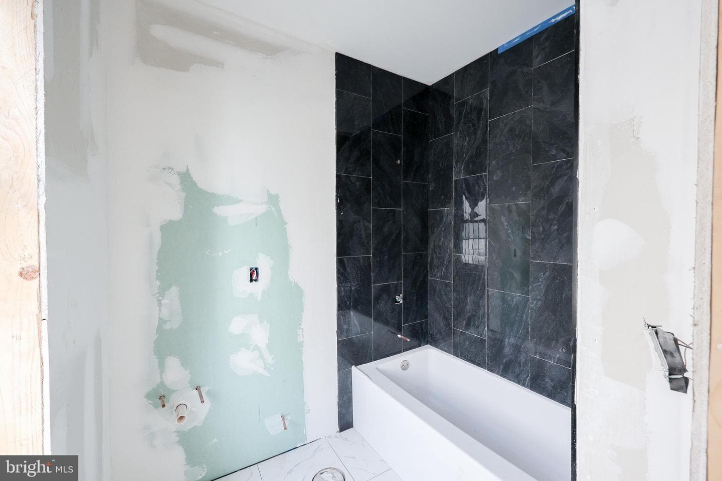 5212 Race Street photo 7