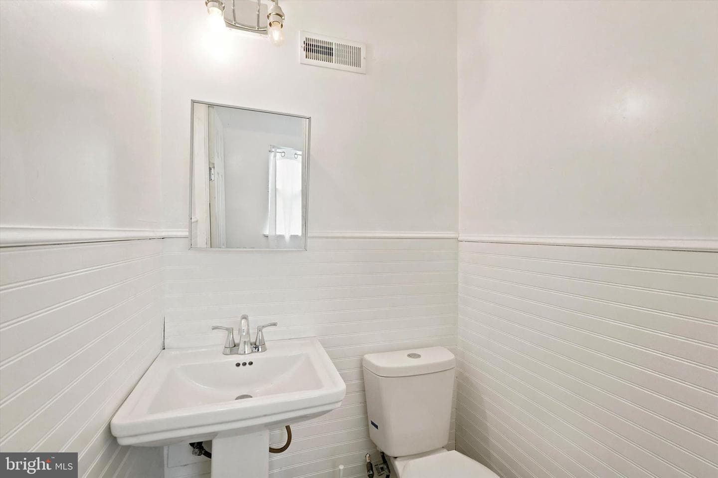 3642 N 11th Street photo 6