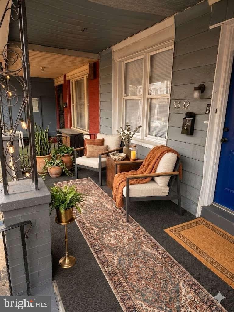 5532 Addison Street photo 13