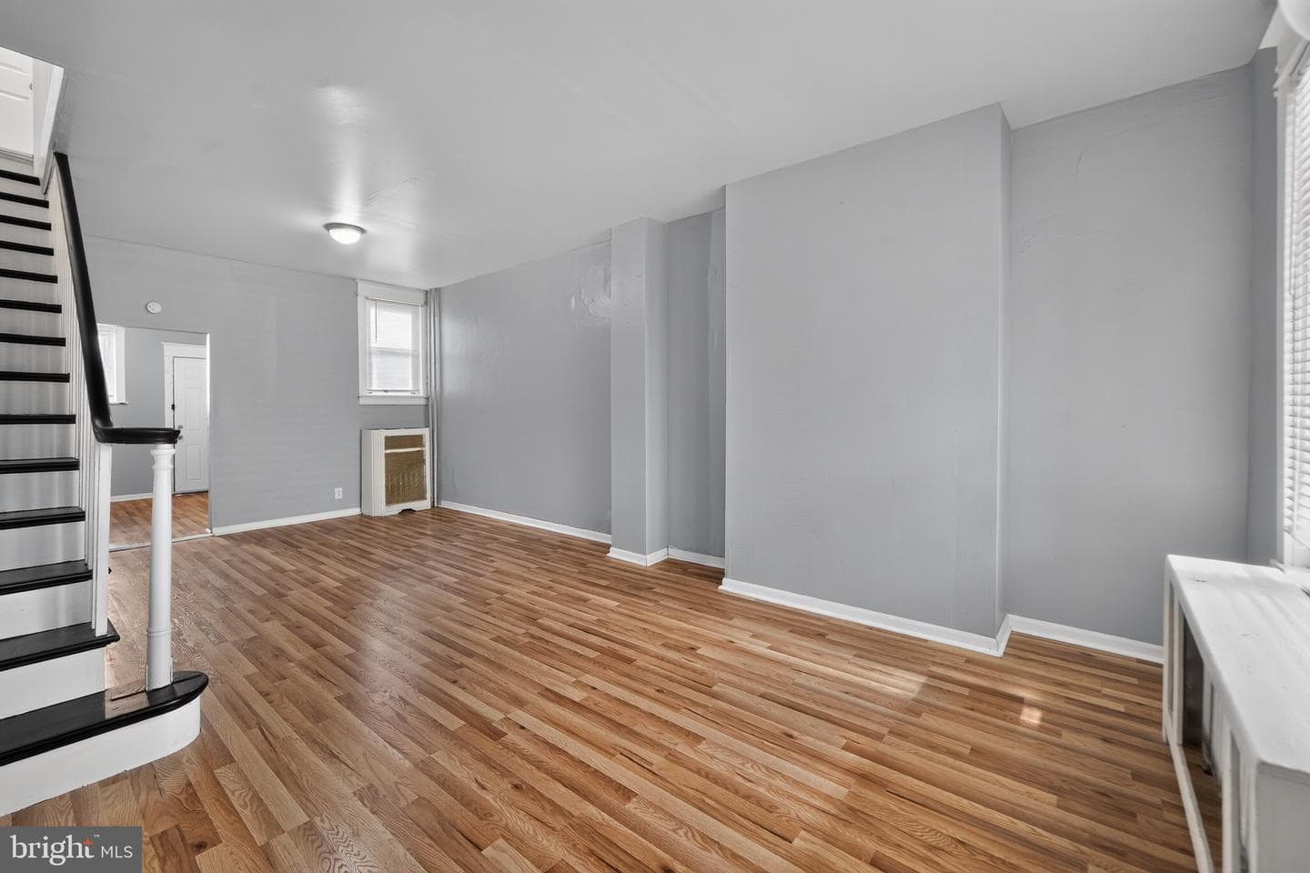 2220 S Croskey Street photo 5