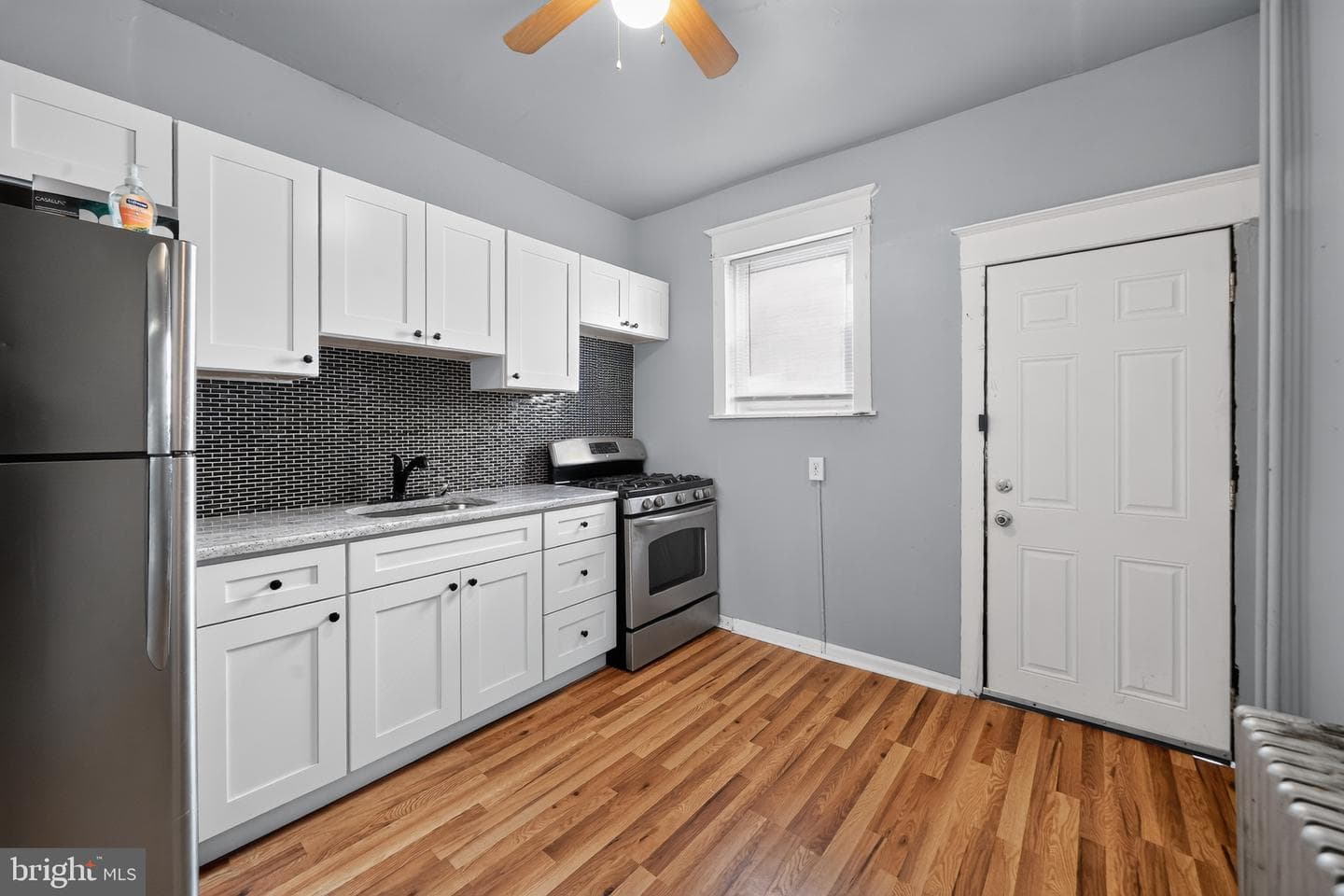2220 S Croskey Street photo 8