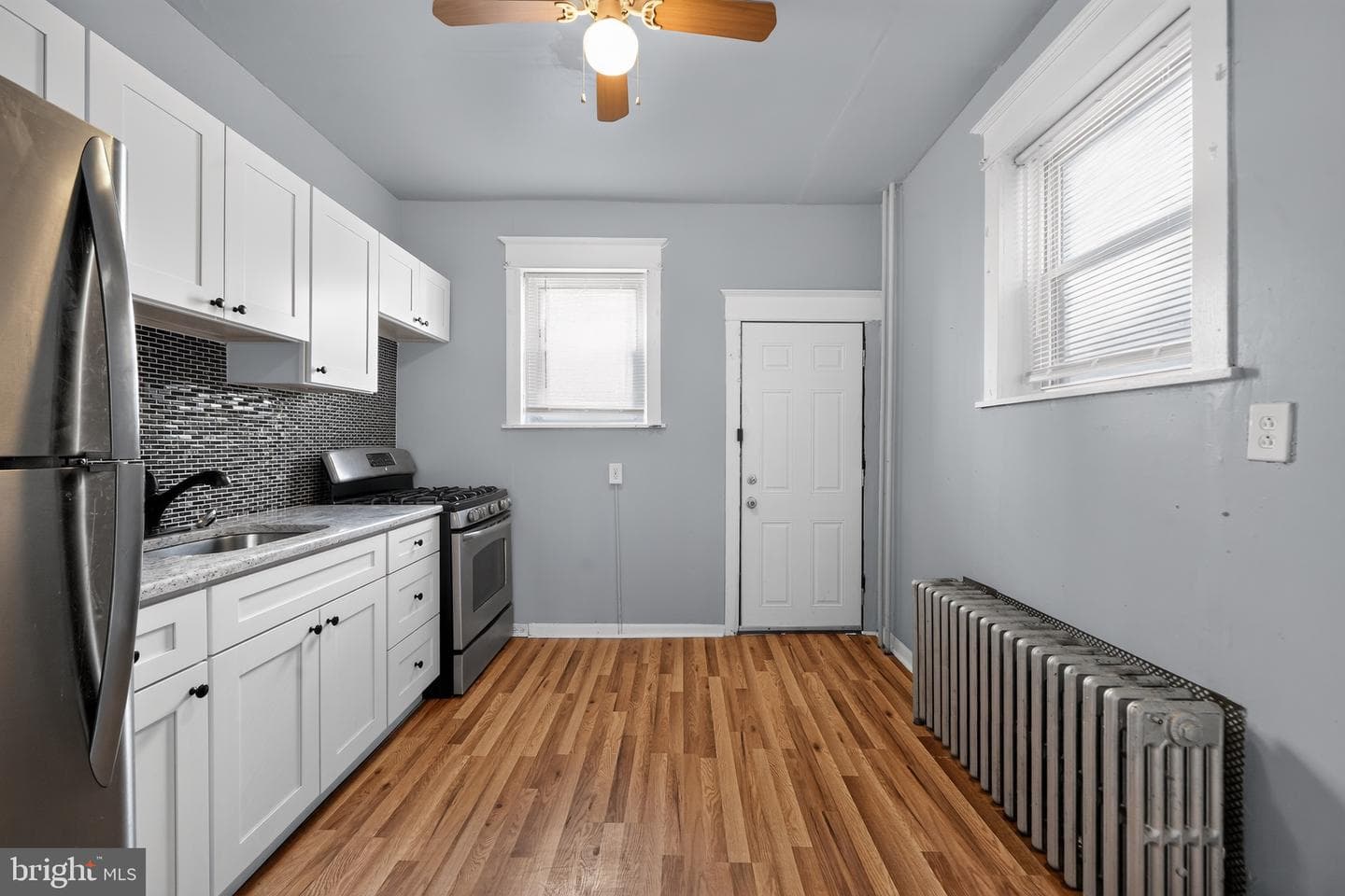 2220 S Croskey Street photo 9
