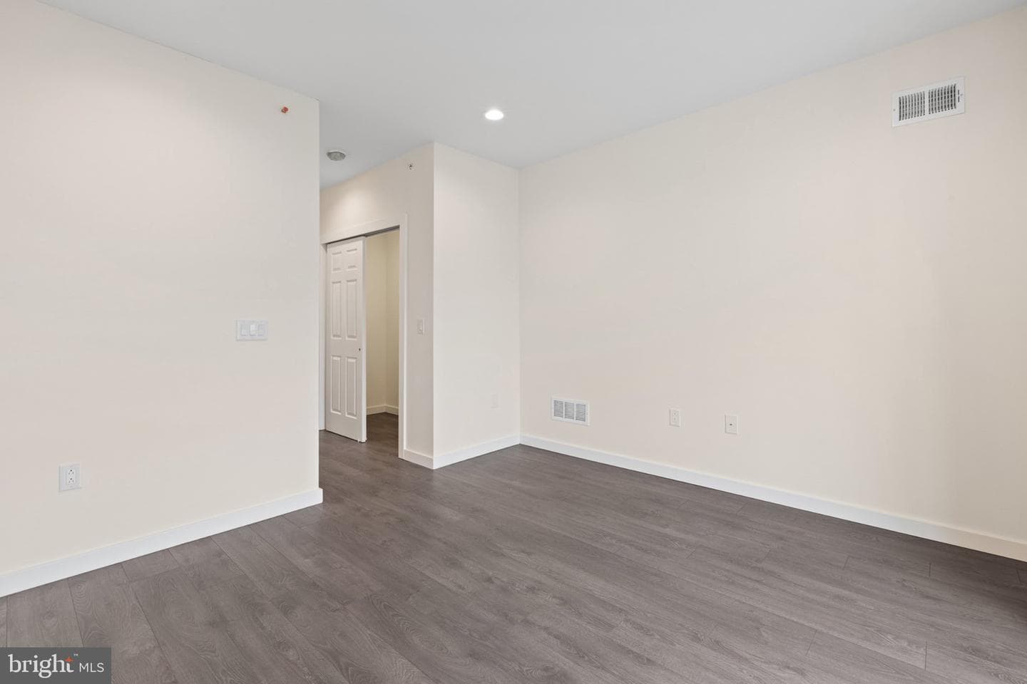 2035 N Orianna Street photo 18