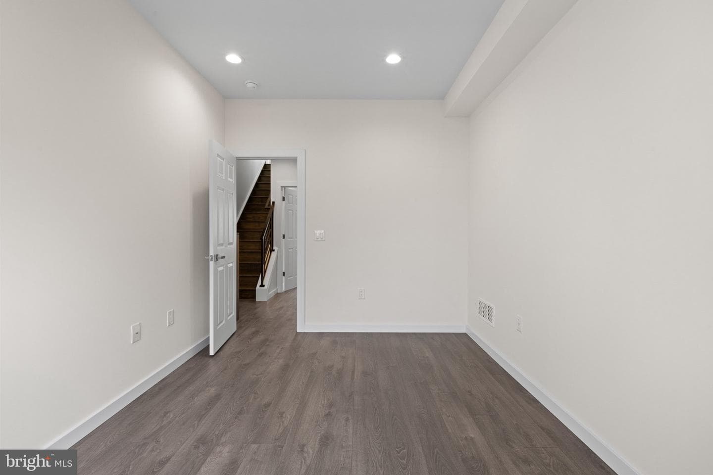 2035 N Orianna Street photo 32