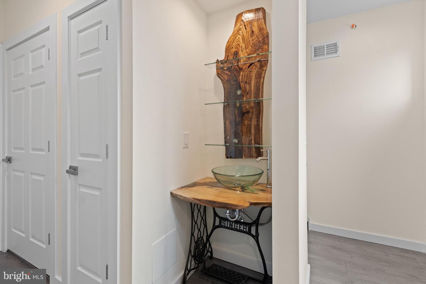 2035 N Orianna Street photo 36