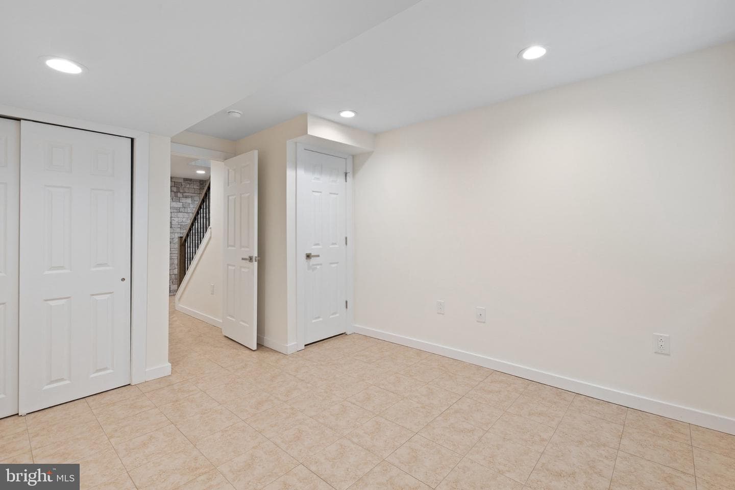 2035 N Orianna Street photo 42