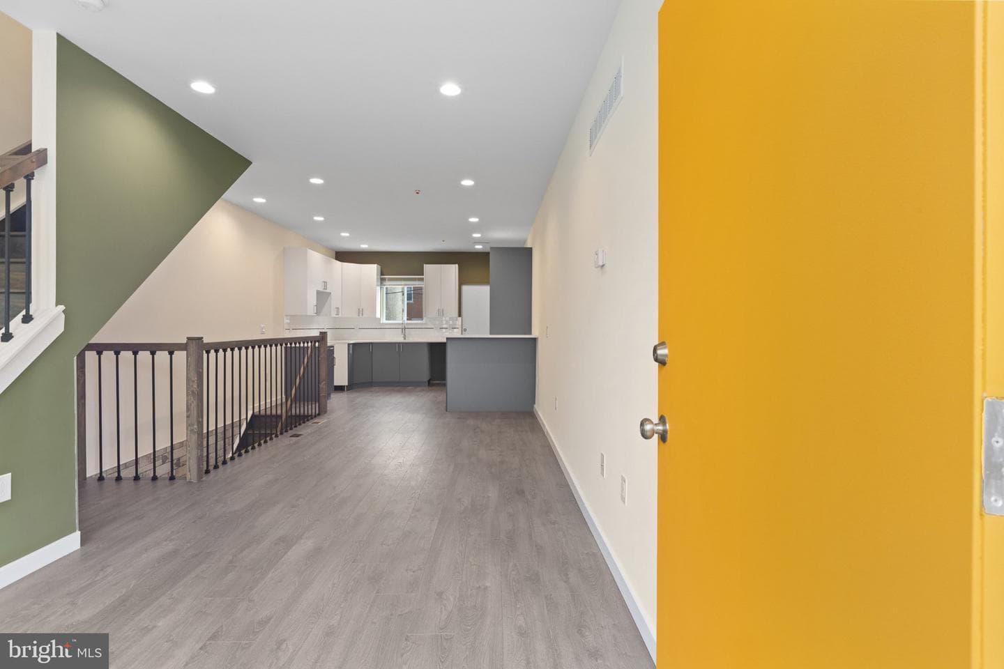 2035 N Orianna Street photo 6