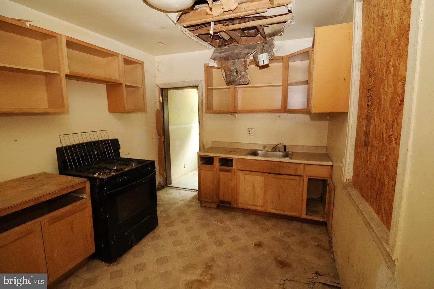 406 W Grange Avenue photo 10