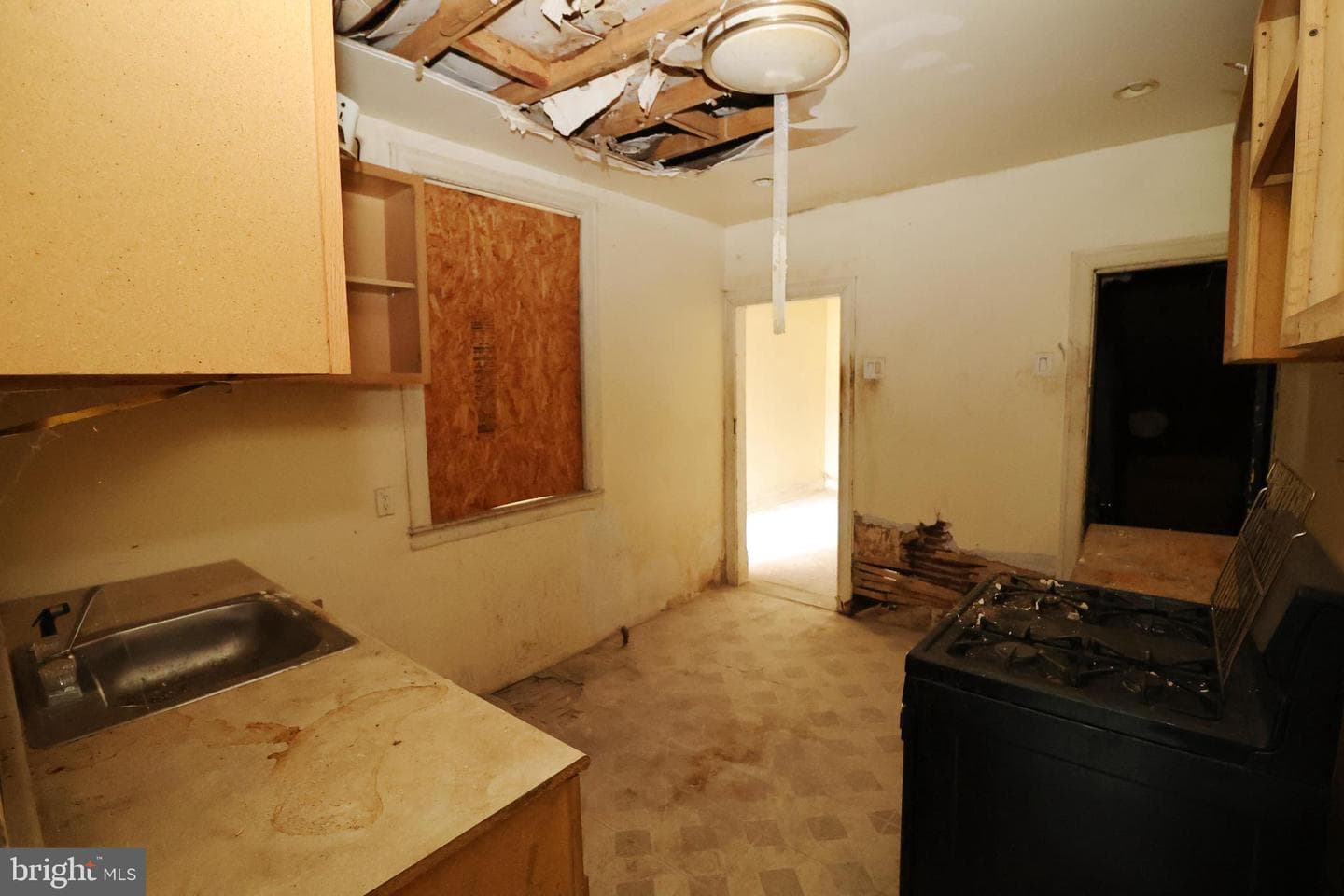 406 W Grange Avenue photo 11