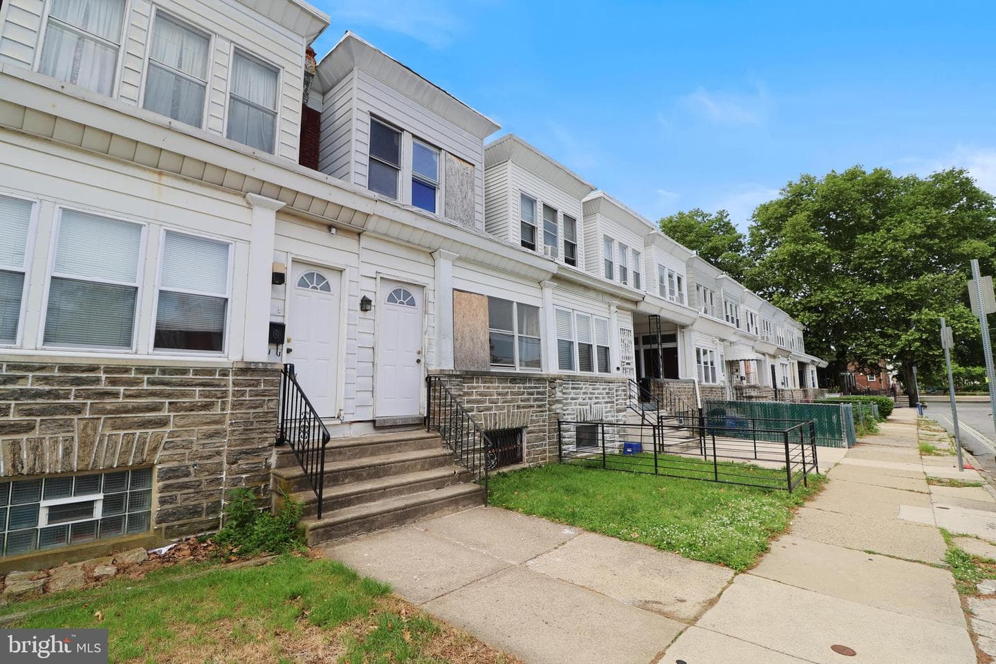 406 W Grange Avenue photo 3