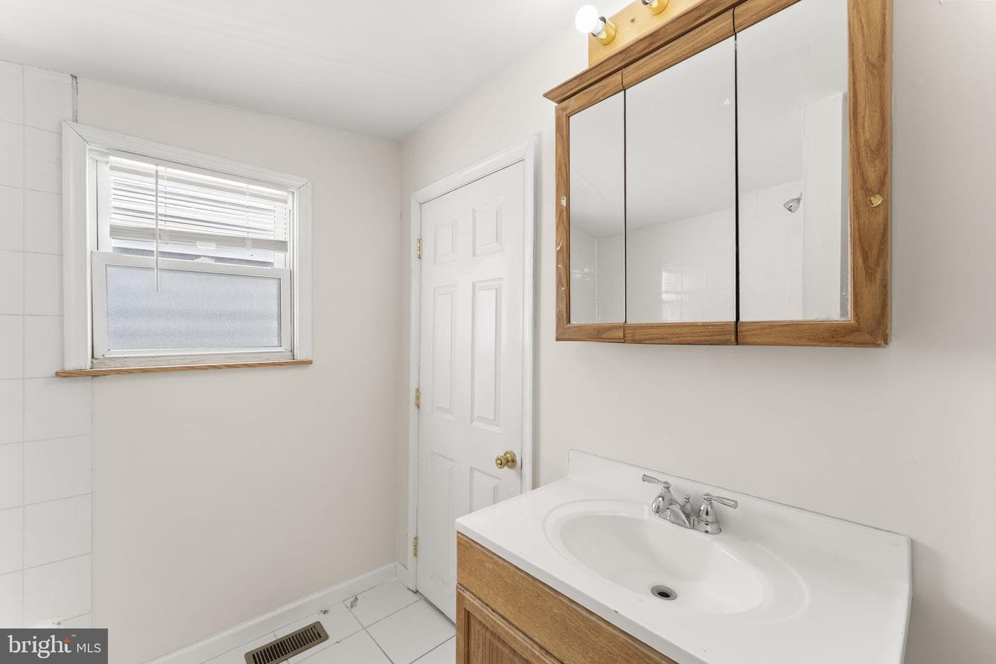 1310 S Bancroft Street photo 20