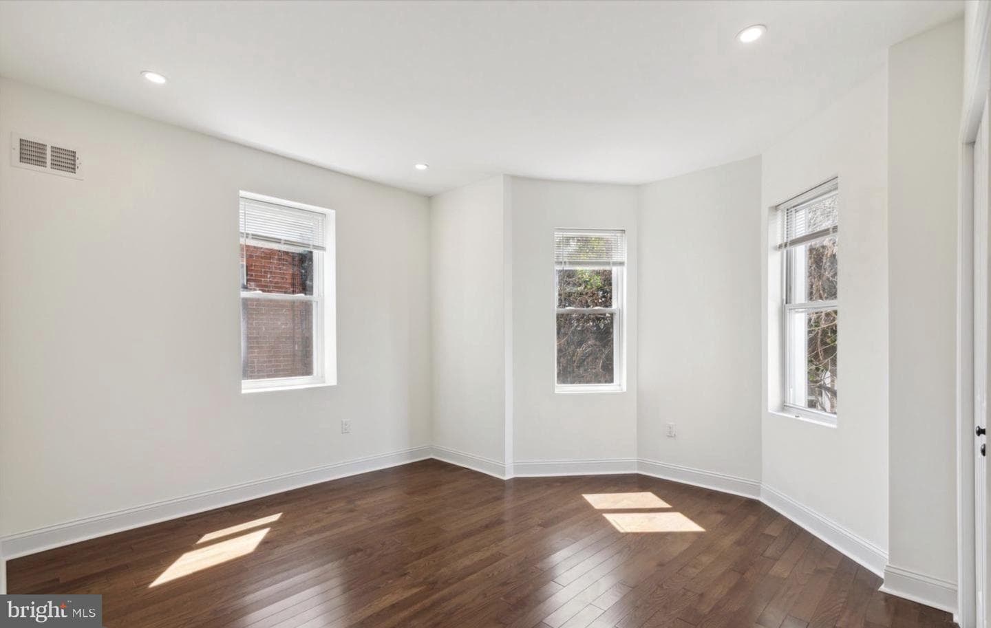 5516 Cedar Avenue photo 37