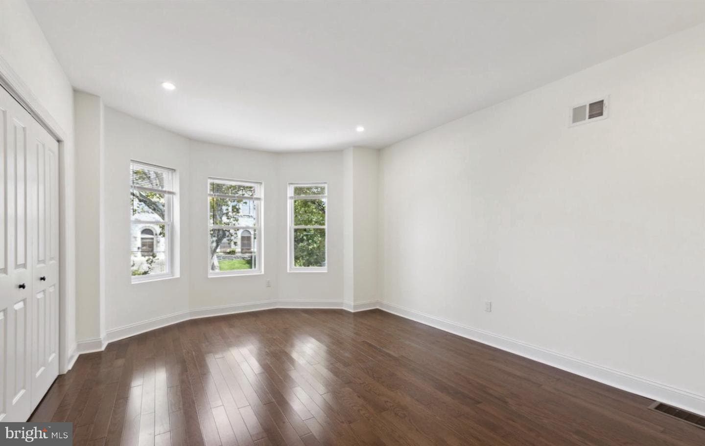5516 Cedar Avenue photo 38