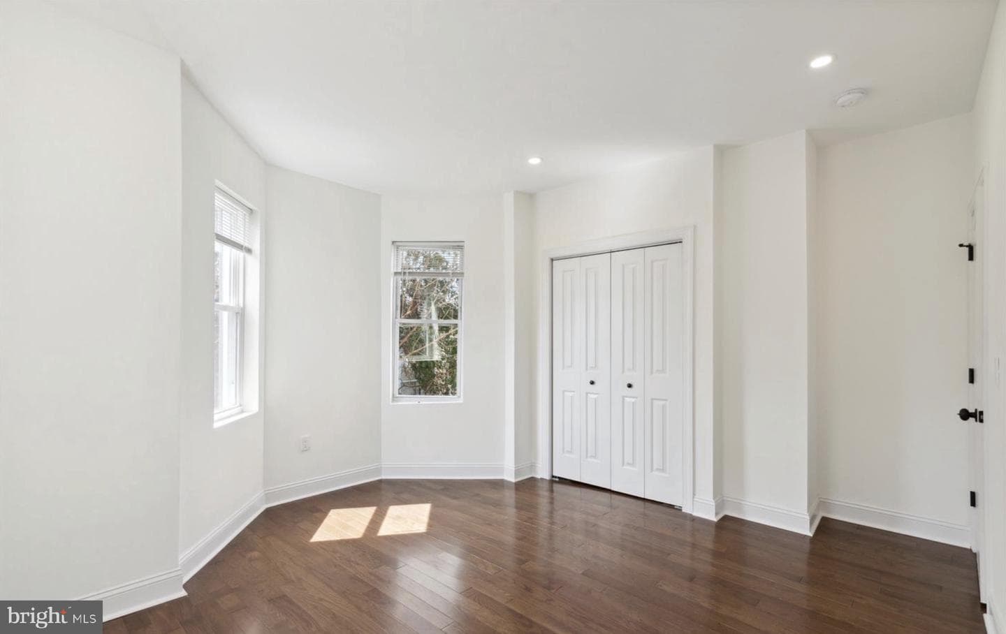5516 Cedar Avenue photo 39