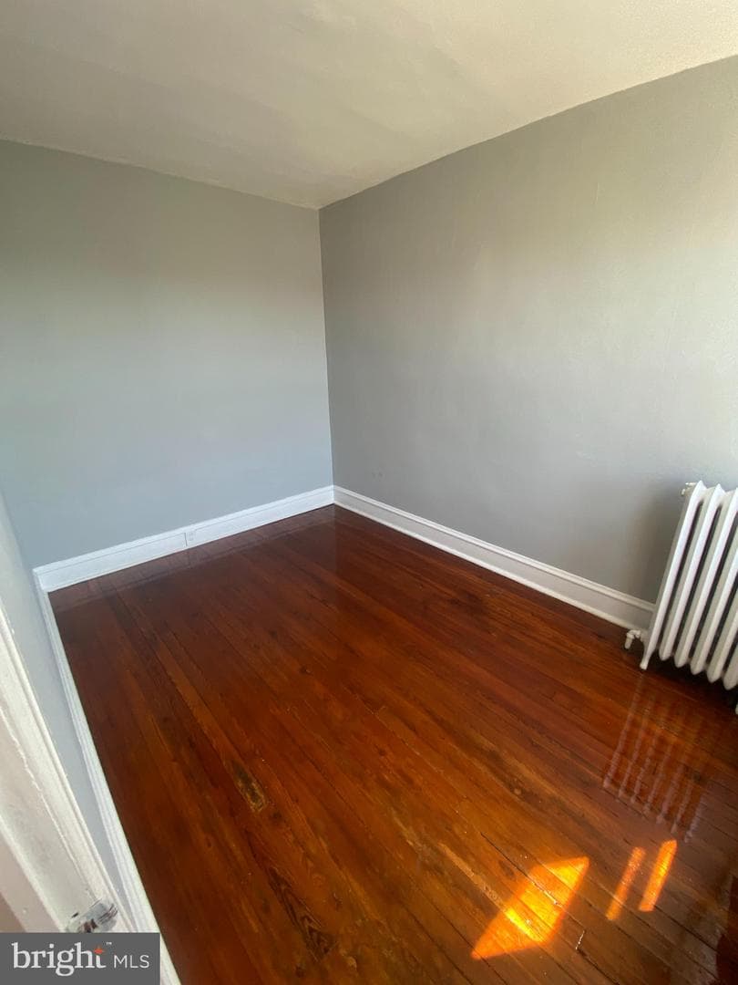5205 Glenloch Street photo 7