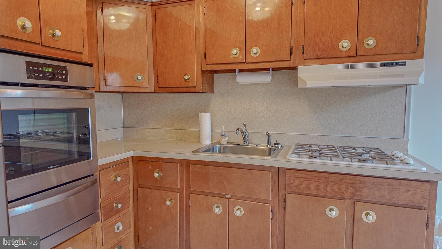 11718 Denman Road photo 11