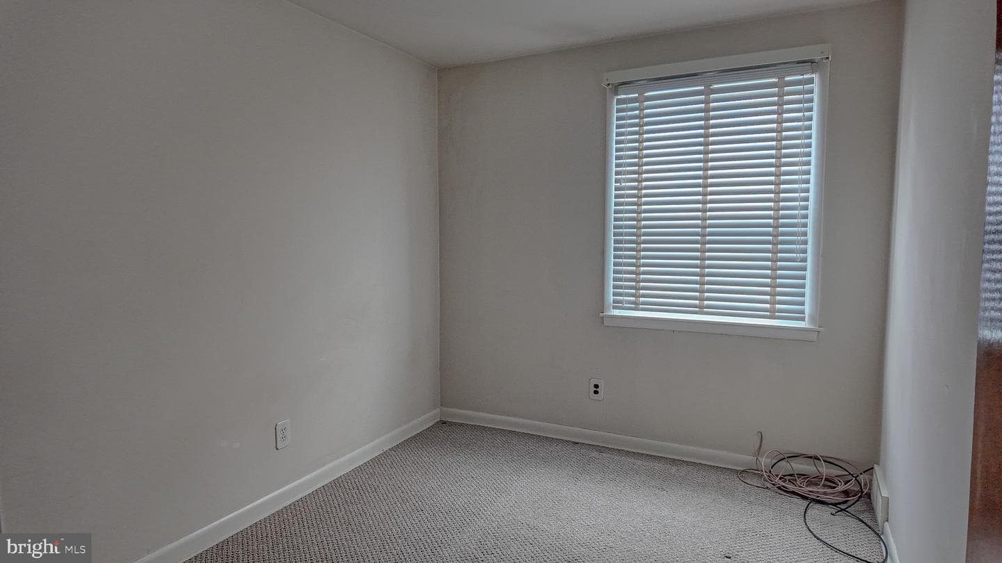 11718 Denman Road photo 18