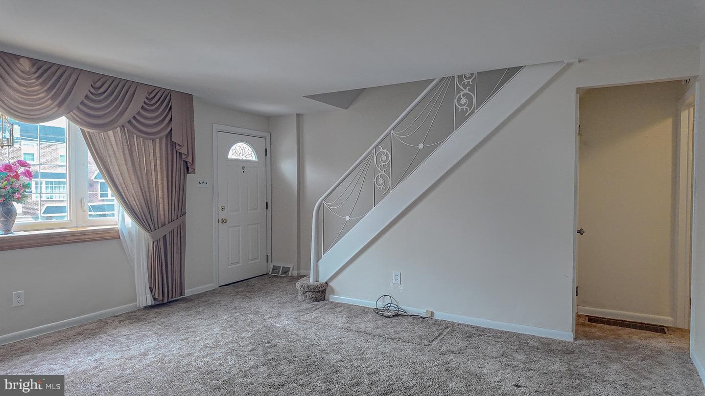 11718 Denman Road photo 4
