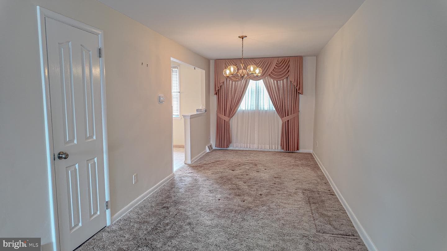 11718 Denman Road photo 8