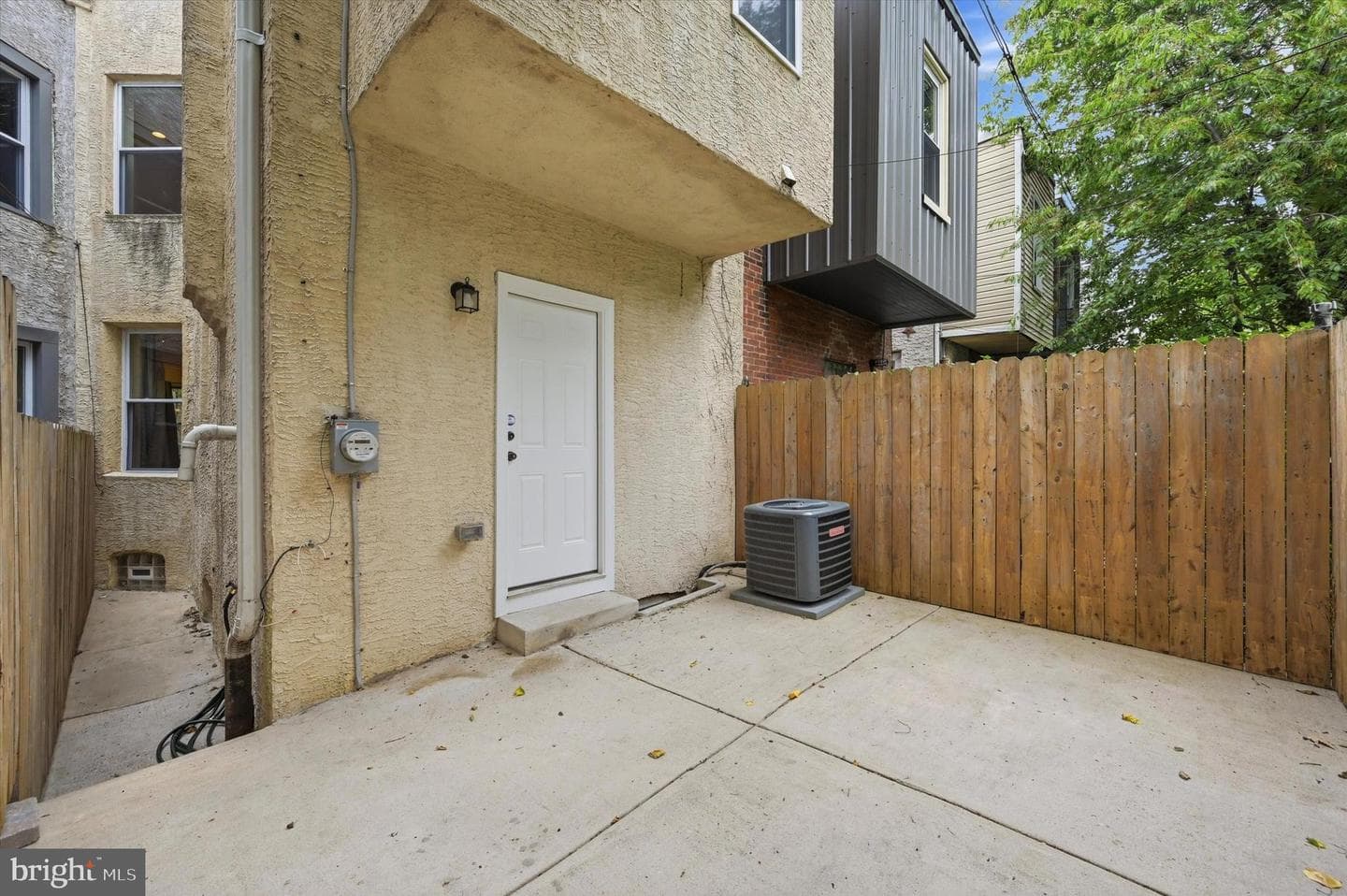 1027 S 50th Street photo 27