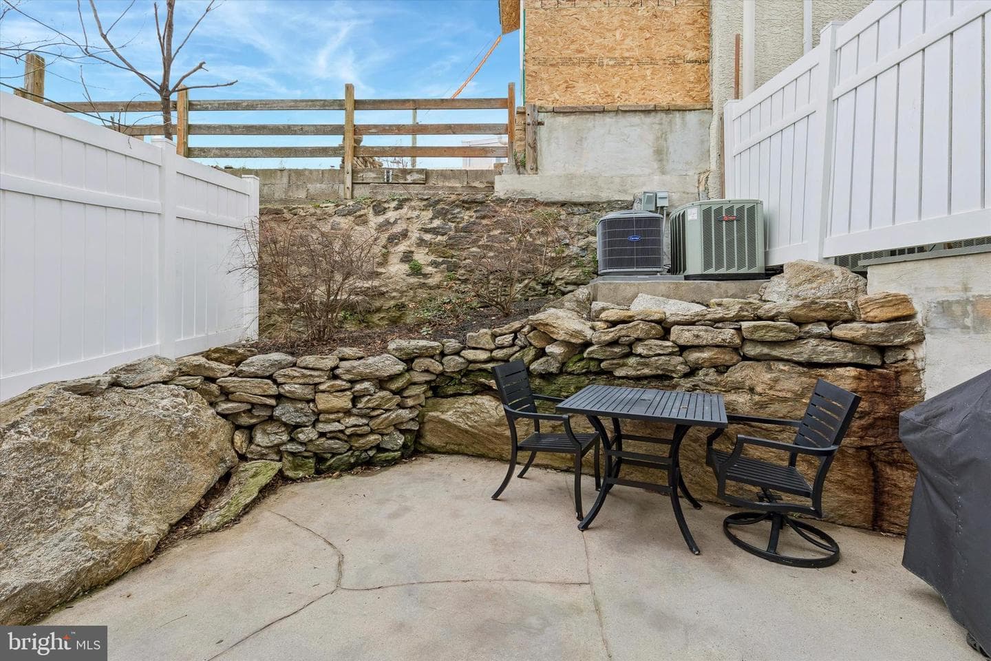 216 Wendover Street photo 13