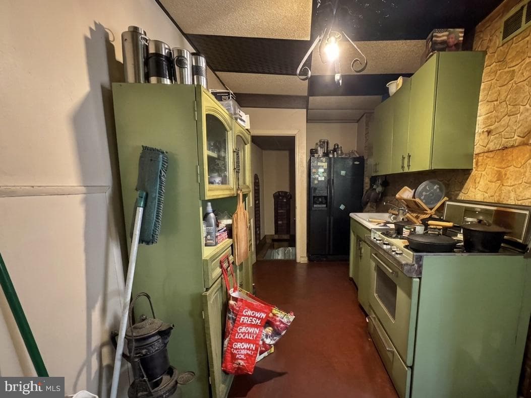 5130 Erdrick photo 3