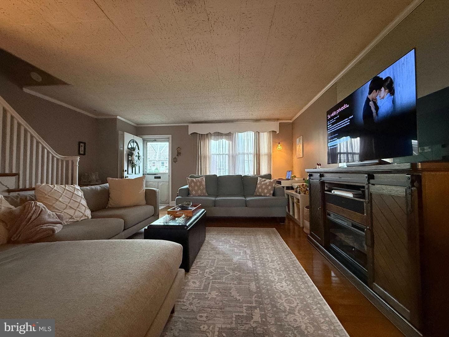 6239 Montague photo 5