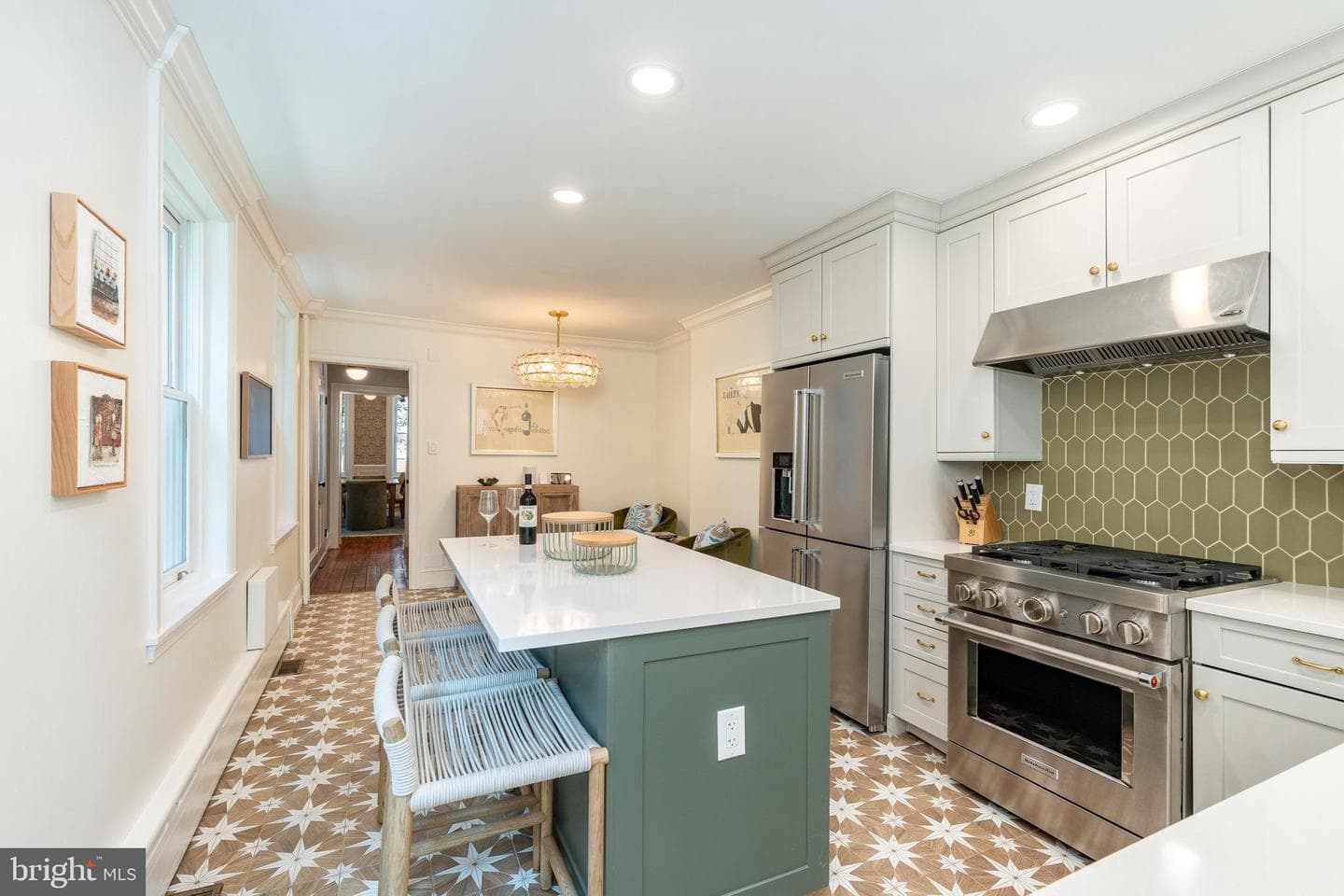 2032 Cherry Street photo 17
