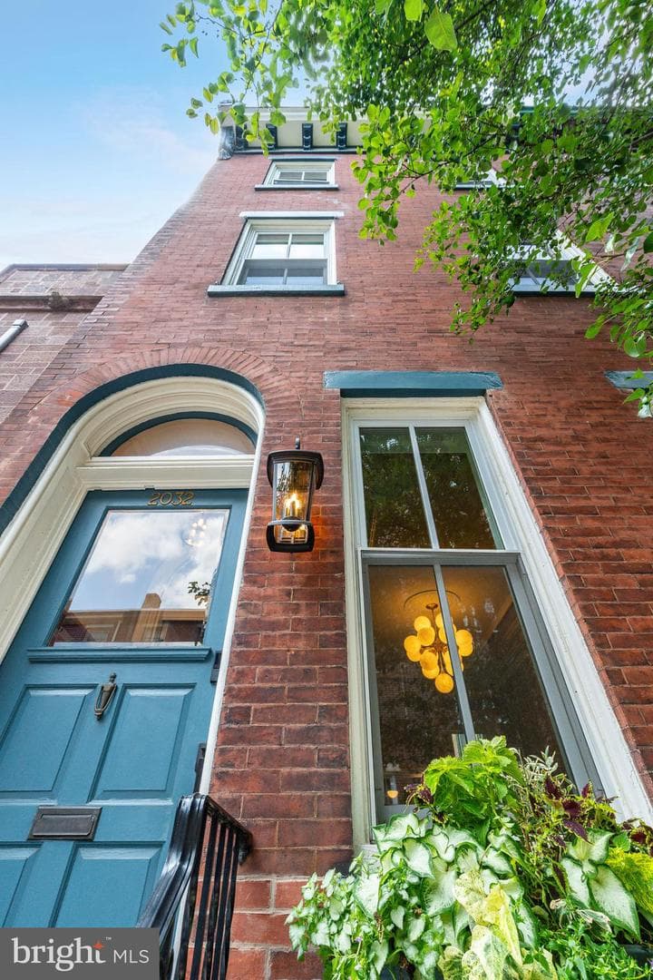 2032 Cherry Street photo 55