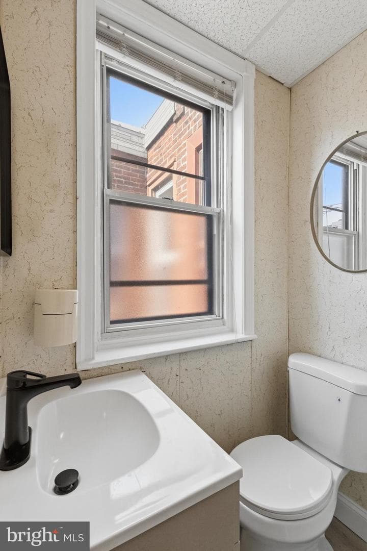 4542 N Mole Street photo 22