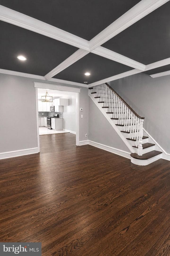 866 Anchor Street photo 7