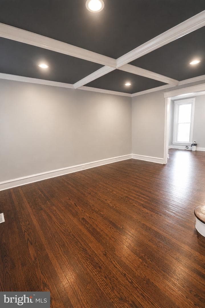 866 Anchor Street photo 8